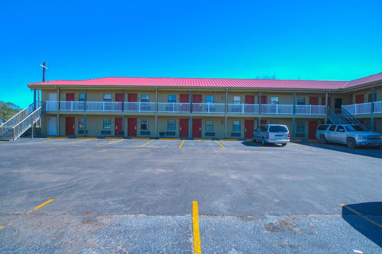Days Inn By Wyndham Aransas Pass Εξωτερικό φωτογραφία